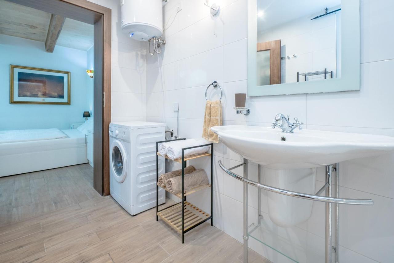 Valletta Main Street Apartment Deluxe Ngoại thất bức ảnh
