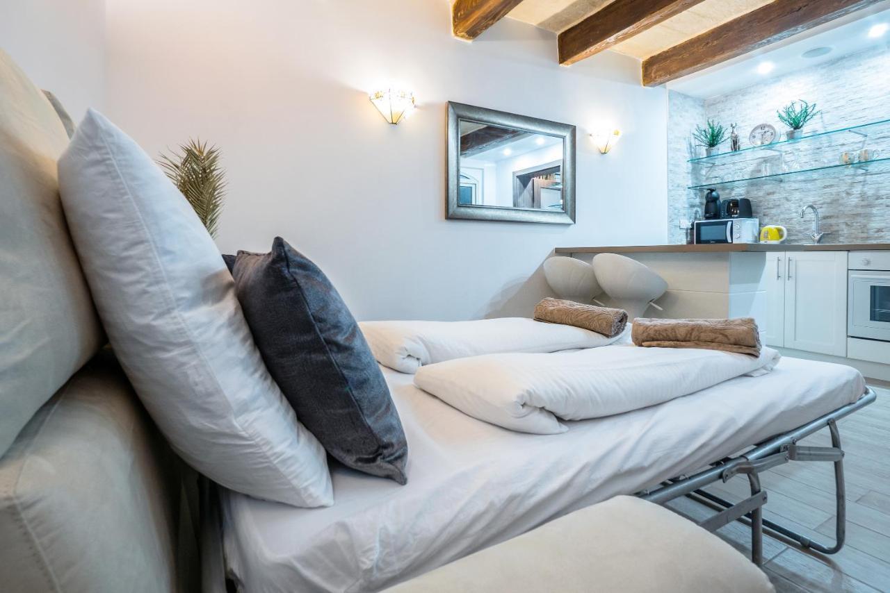 Valletta Main Street Apartment Deluxe Ngoại thất bức ảnh